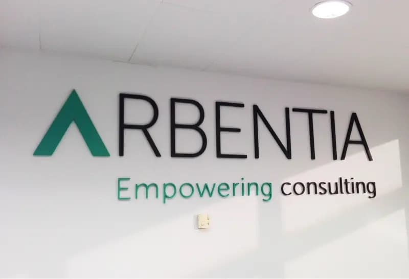 Letras corpóreas PVC para oficina