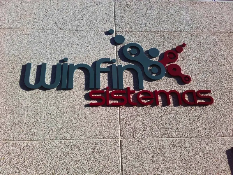 Letras Corporeas Winfin