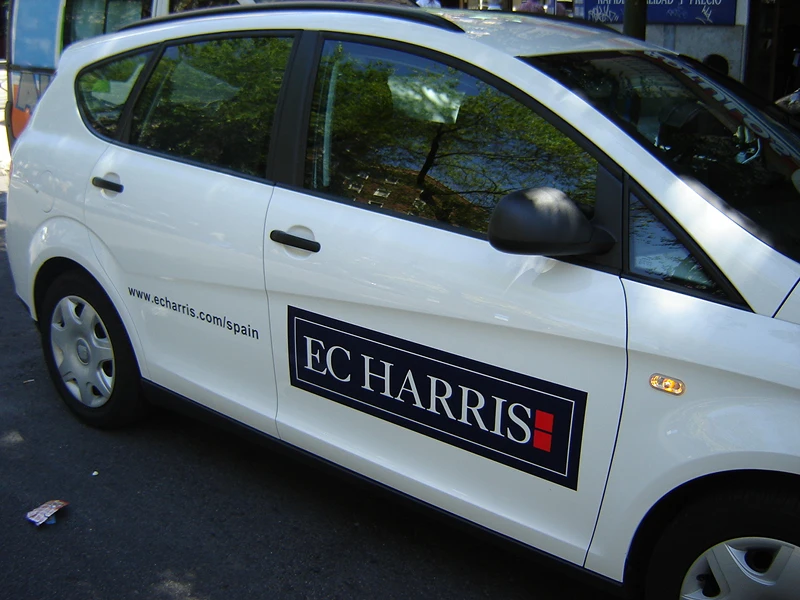 Vehiculo EC Harris