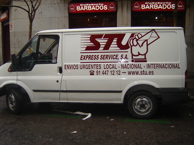 Vehiculo Furgoneta Stu
